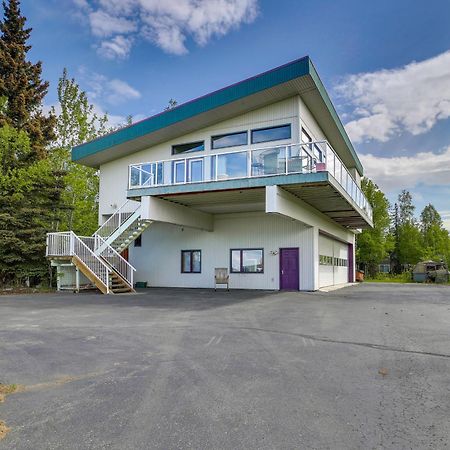 Spacious Family Home With Deck And Million-Dollar View Анкъридж Екстериор снимка